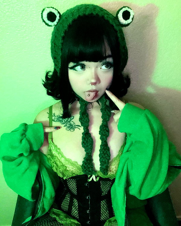 petitekitti instagram image archive image