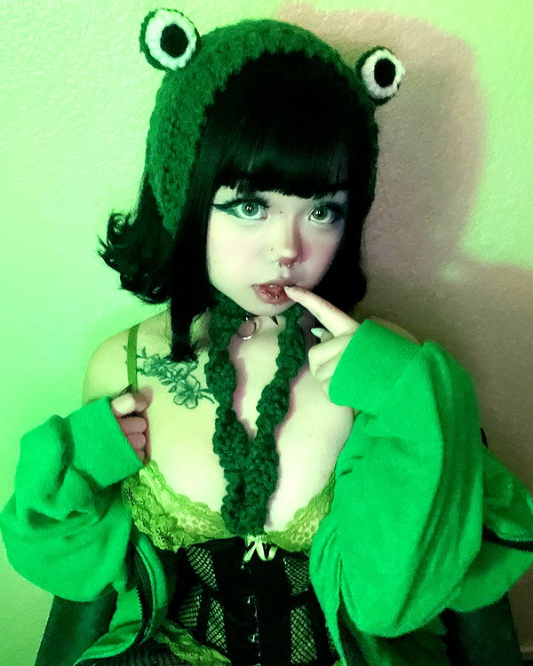 petitekitti instagram image archive image