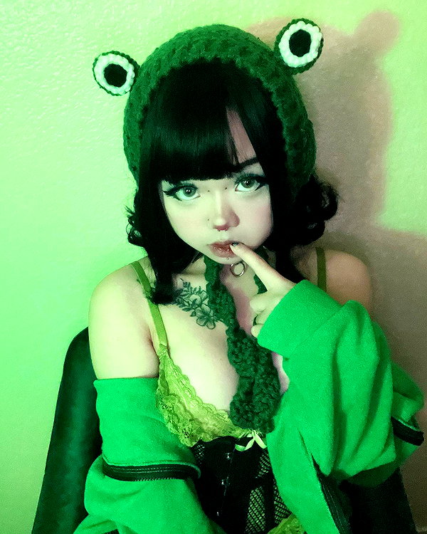 petitekitti instagram image archive image