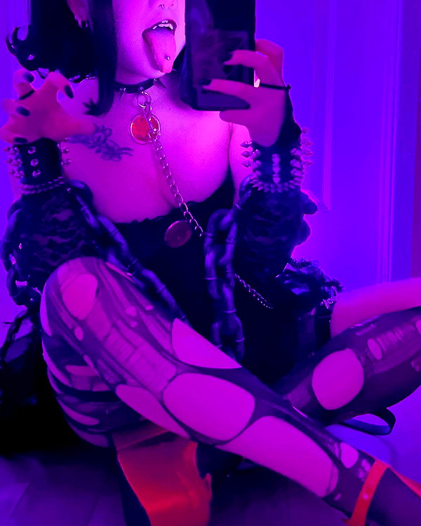 petitekitti instagram image archive image