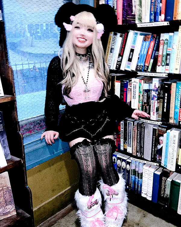 petitekitti instagram image archive image