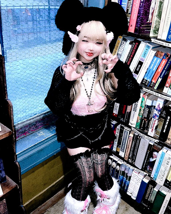 petitekitti instagram image archive image