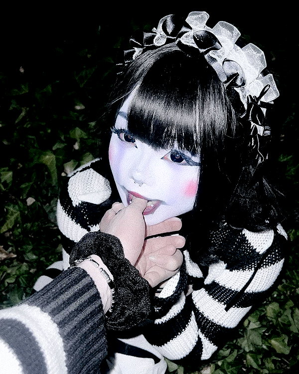 petitekitti instagram image archive image