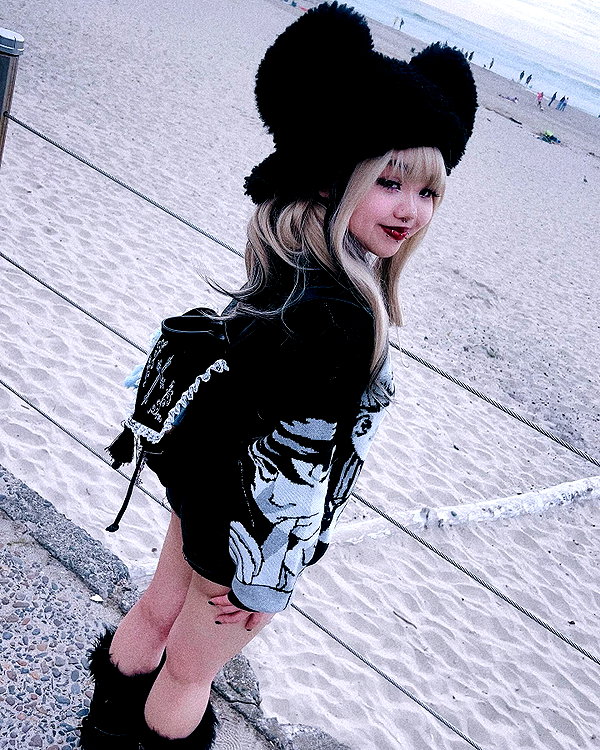 petitekitti instagram image archive image