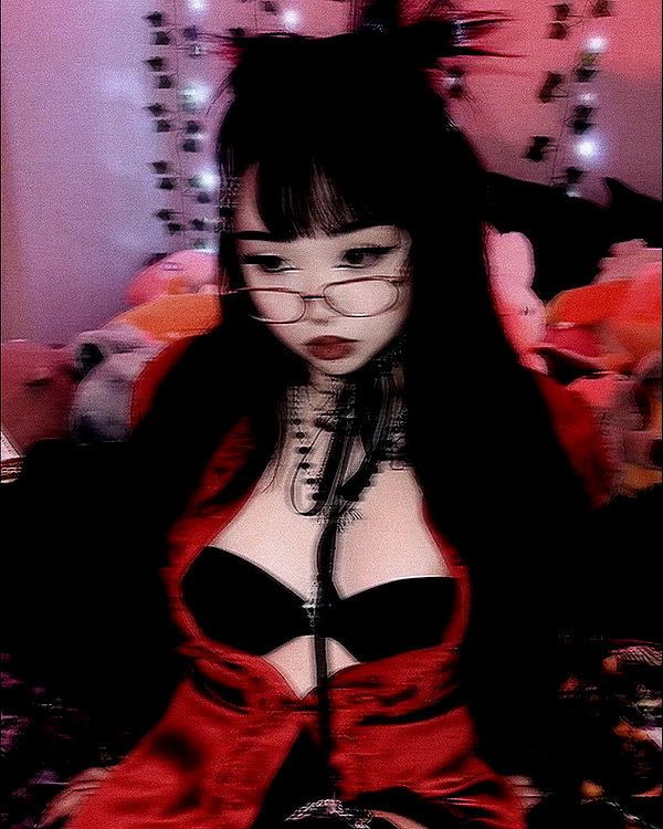 petitekitti instagram image archive image