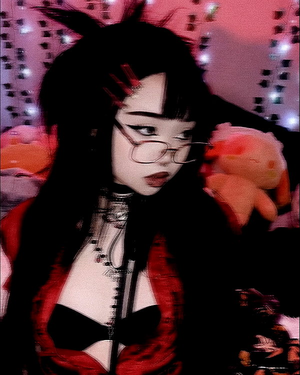 petitekitti instagram image archive image