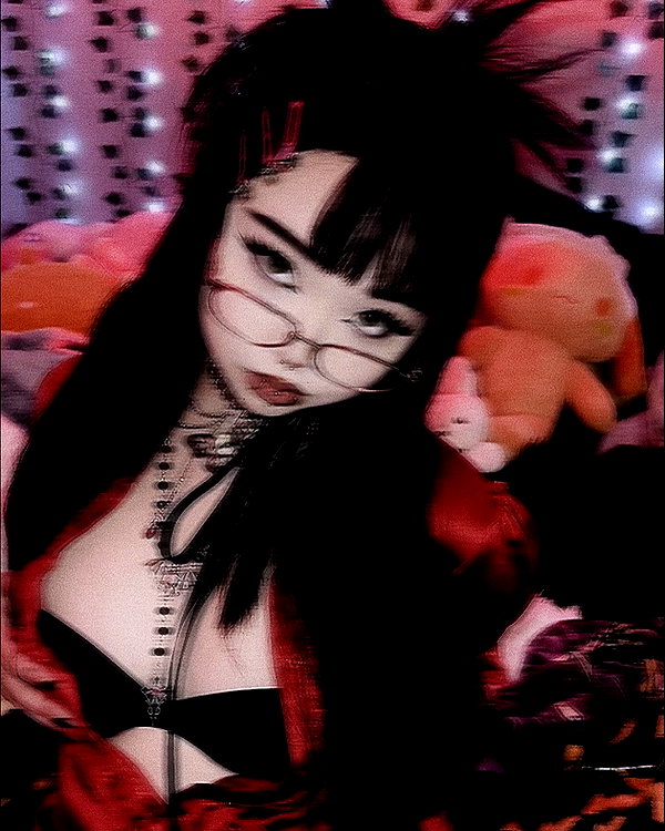 petitekitti instagram image archive image