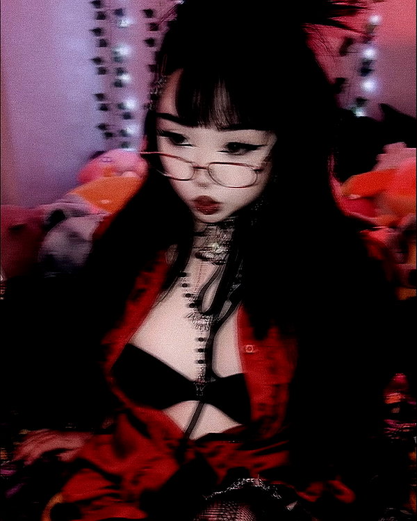 petitekitti instagram image archive image