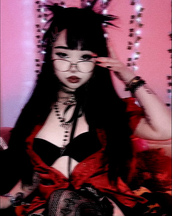 petitekitti instagram image archive image