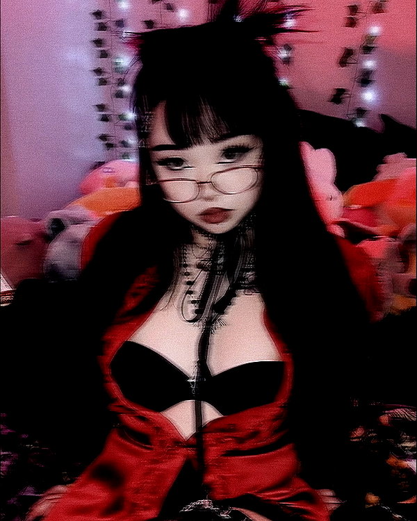 petitekitti instagram image archive image