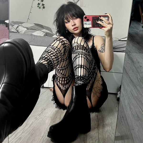 pinkyupurr instagram image archive image