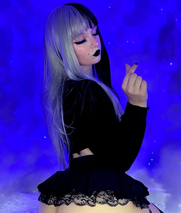 piper.foxx instagram image archive image