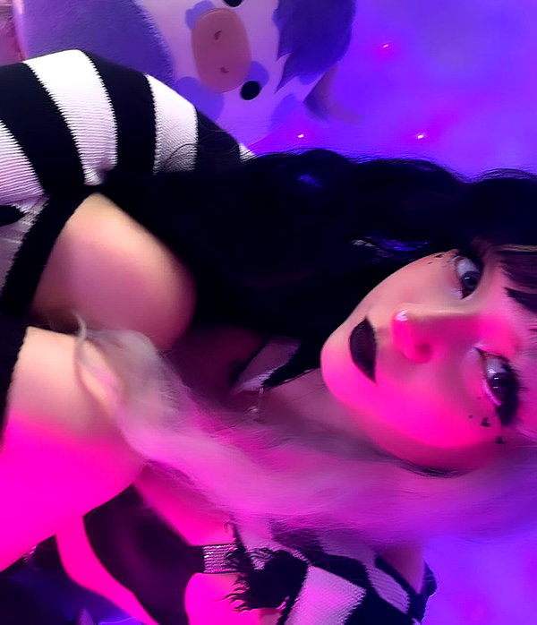 piper.foxx instagram image archive image