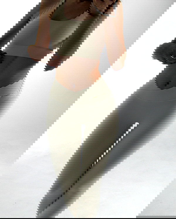 quincymood quincymood archive image