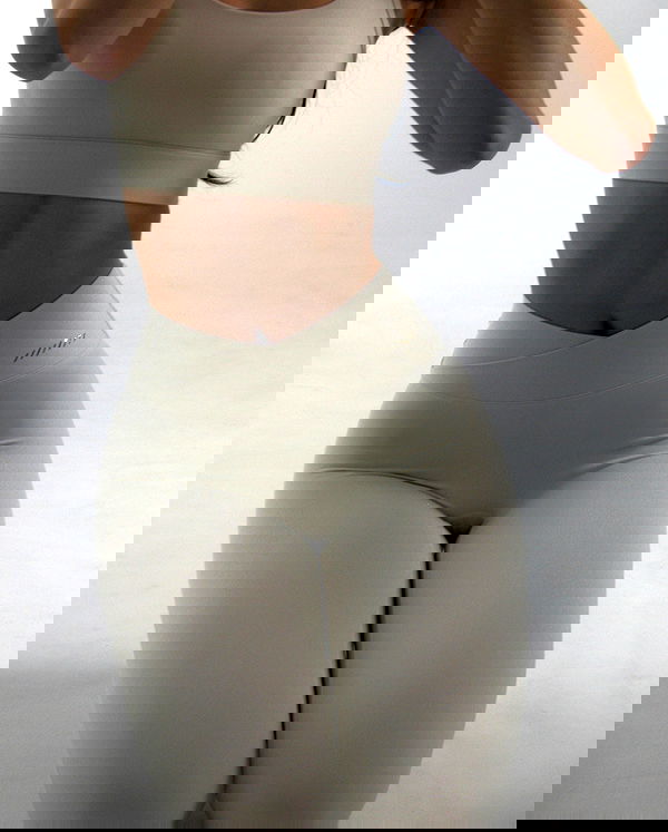 quincymood quincymood archive image