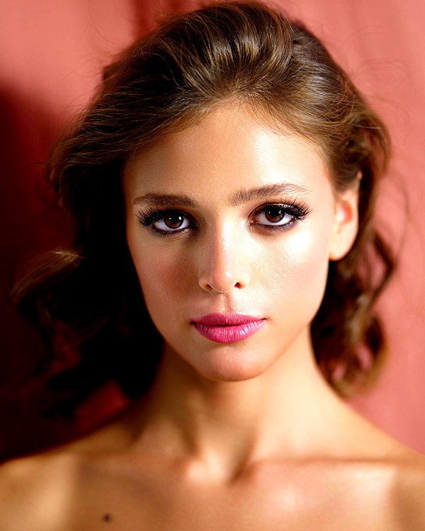 revital_make_up_hair_artist revital_make_up_hair_artist archive image