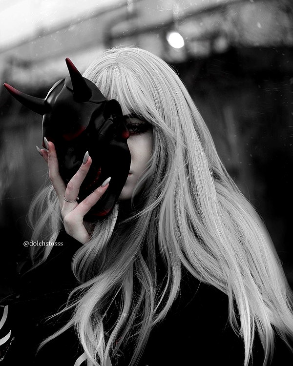 reyrri instagram image archive image