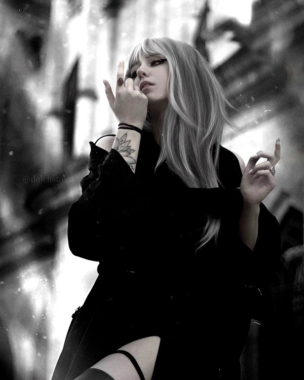 reyrri instagram image archive image