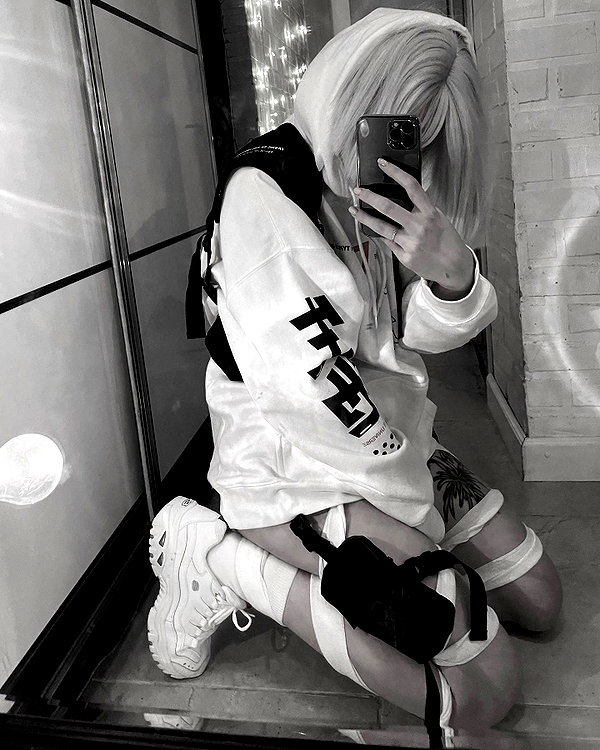 reyrri instagram image archive image