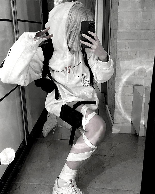 reyrri instagram image archive image
