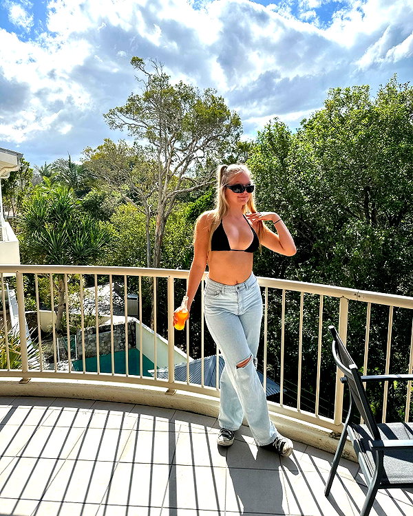 rhiannonmates instagram image archive image