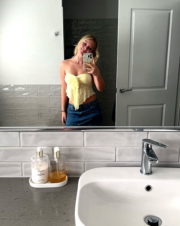 rhiannonmates instagram image archive image