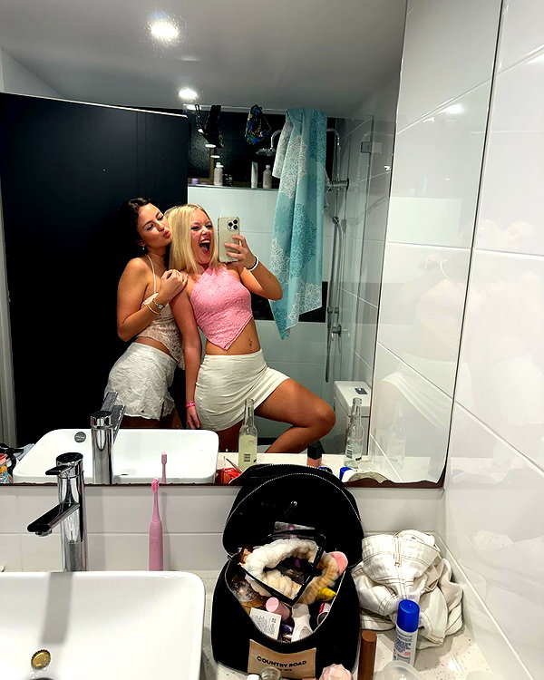 rhiannonmates instagram image archive image