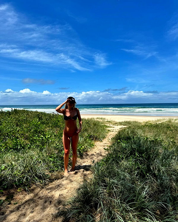 rhiannonmates instagram image archive image