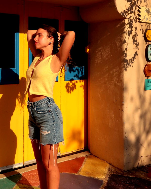 roni_ackerman instagram image archive image