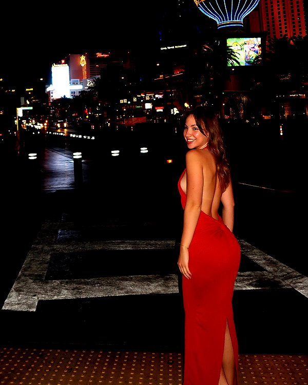 roni_ackerman instagram image archive image