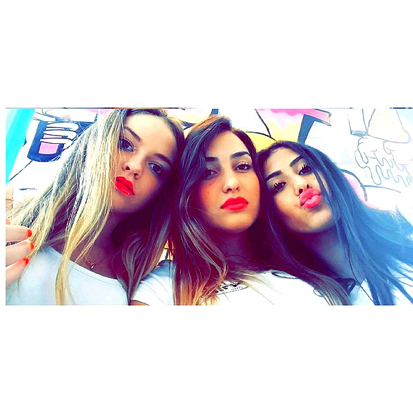 roni_brachel1 instagram image archive image