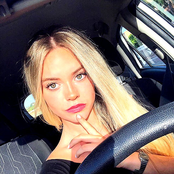 roni_brachel1 instagram image archive image