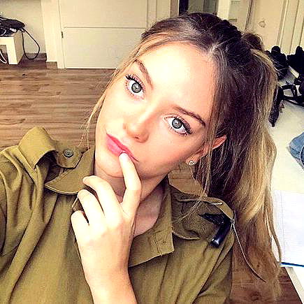 roni_brachel1 instagram image archive image