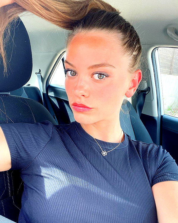 roni_brachel1 instagram image archive image