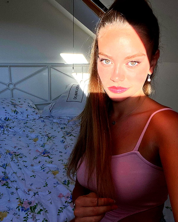 roni_brachel1 instagram image archive image