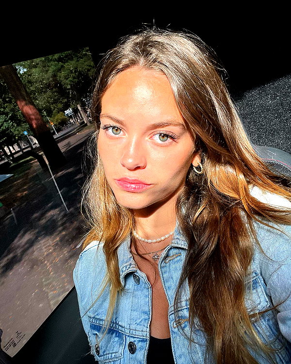 roni_brachel1 instagram image archive image