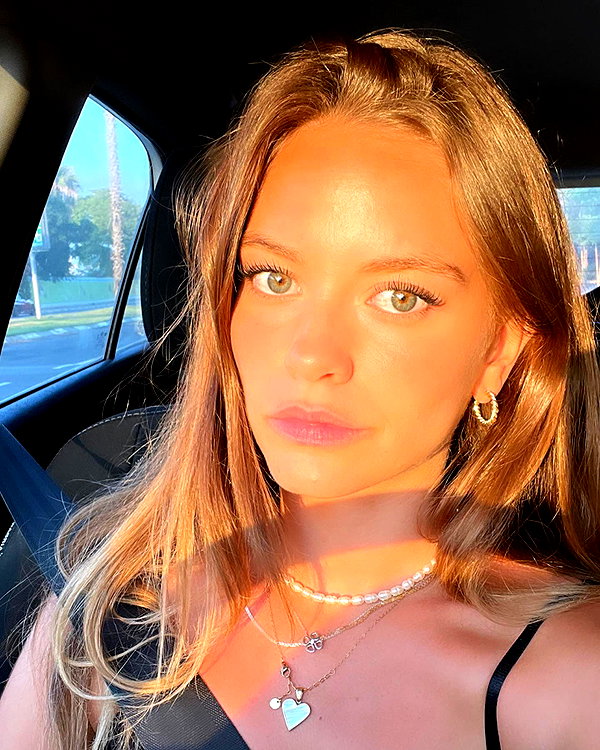 roni_brachel1 instagram image archive image