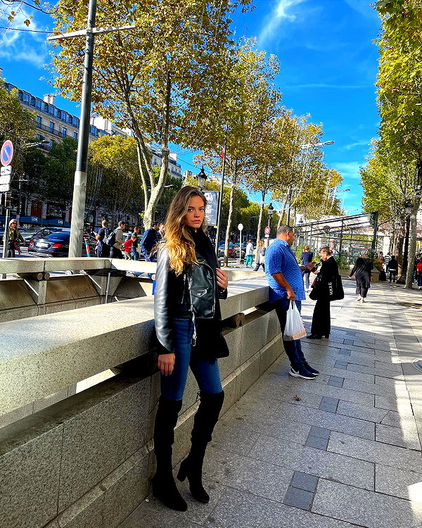 roni_brachel1 instagram image archive image