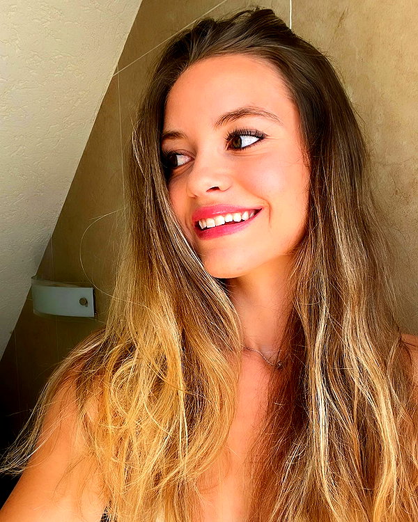 roni_brachel1 instagram image archive image