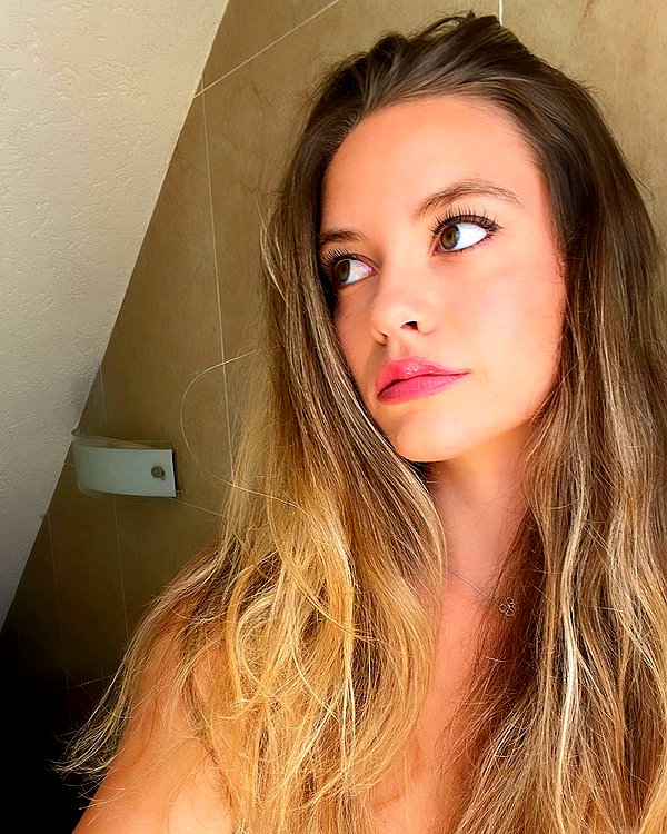 roni_brachel1 instagram image archive image