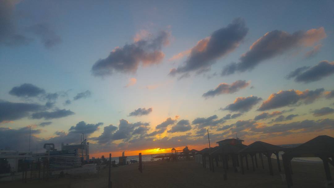 ronyida_ instagram image archive image