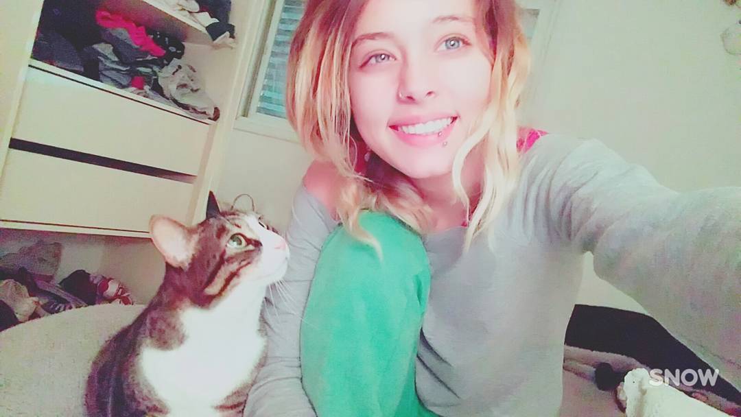 ronyida_ instagram image archive image