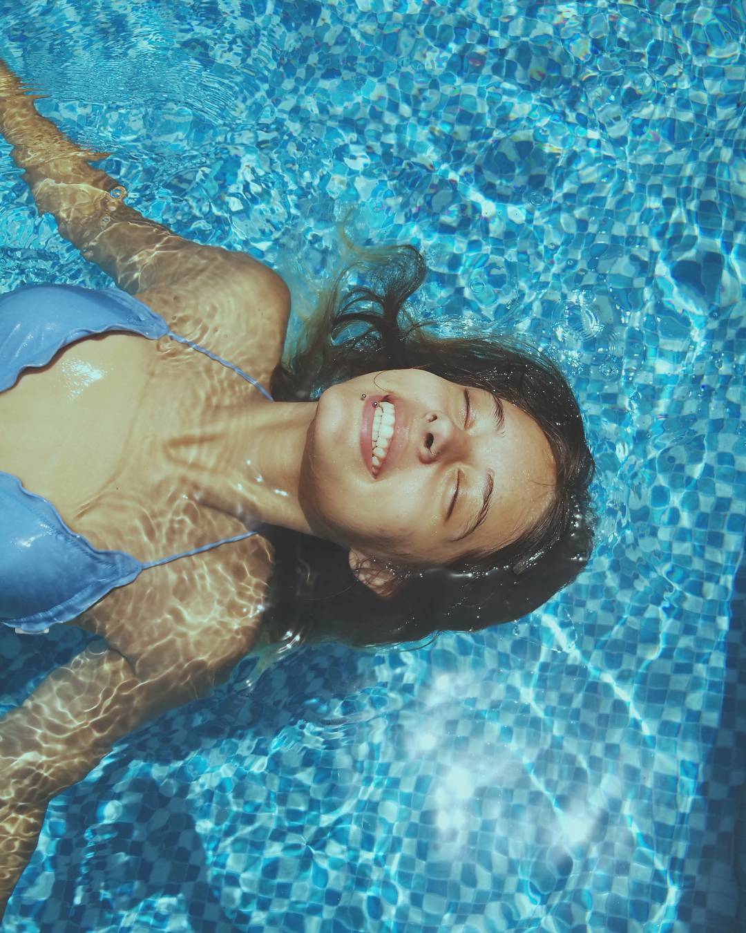 ronyida_ instagram image archive image