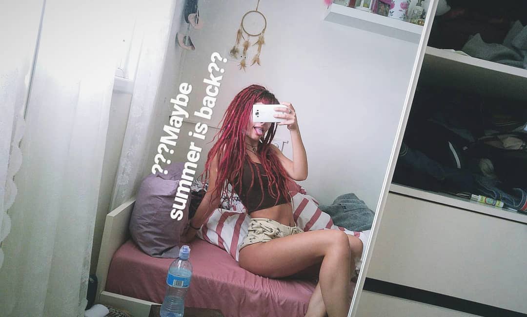 ronyida_ instagram image archive image