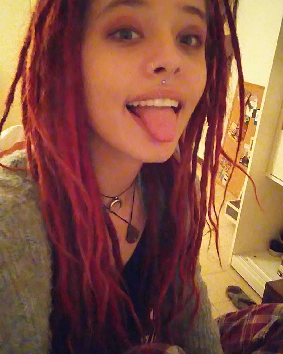 ronyida_ instagram image archive image