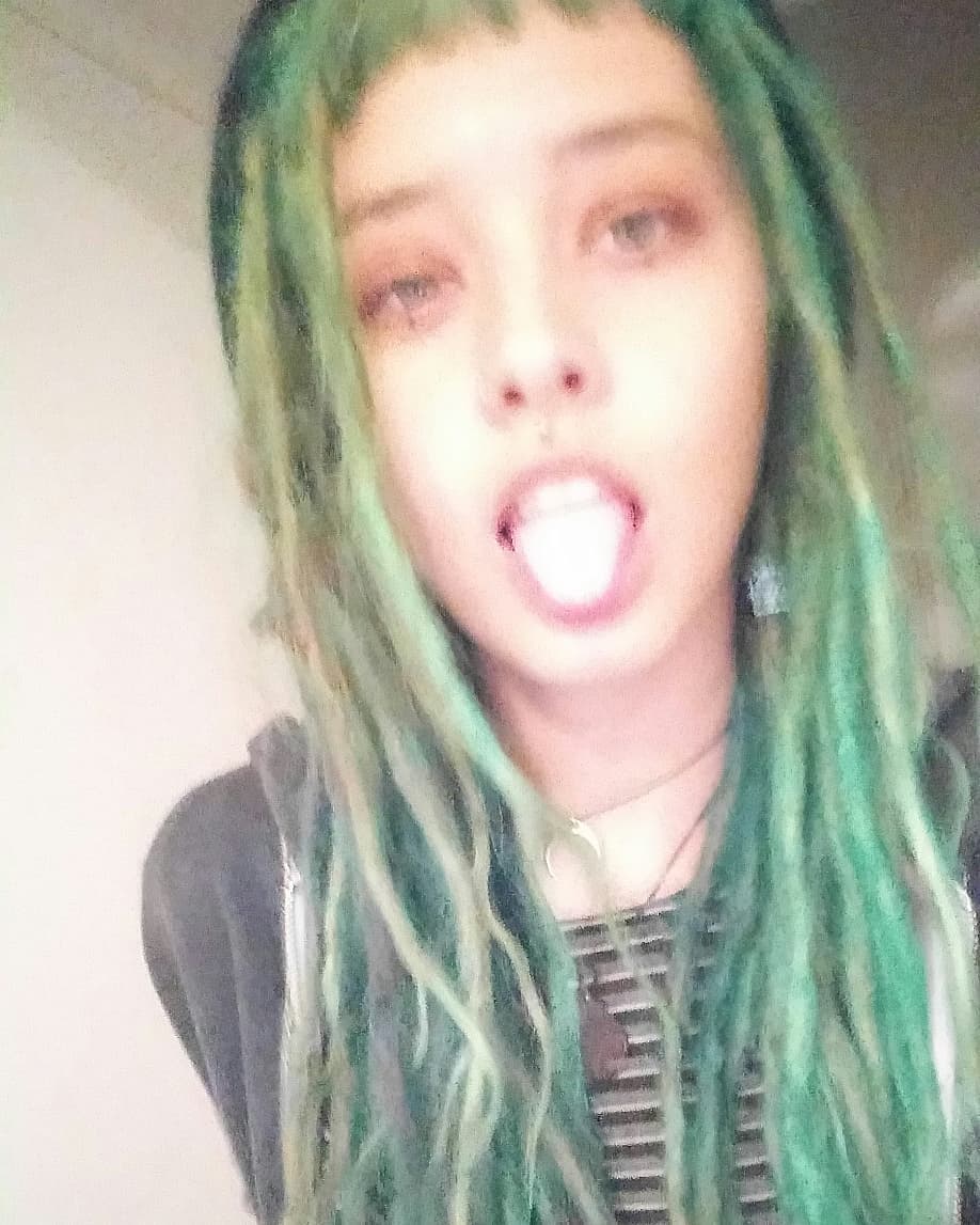 ronyida_ instagram image archive image