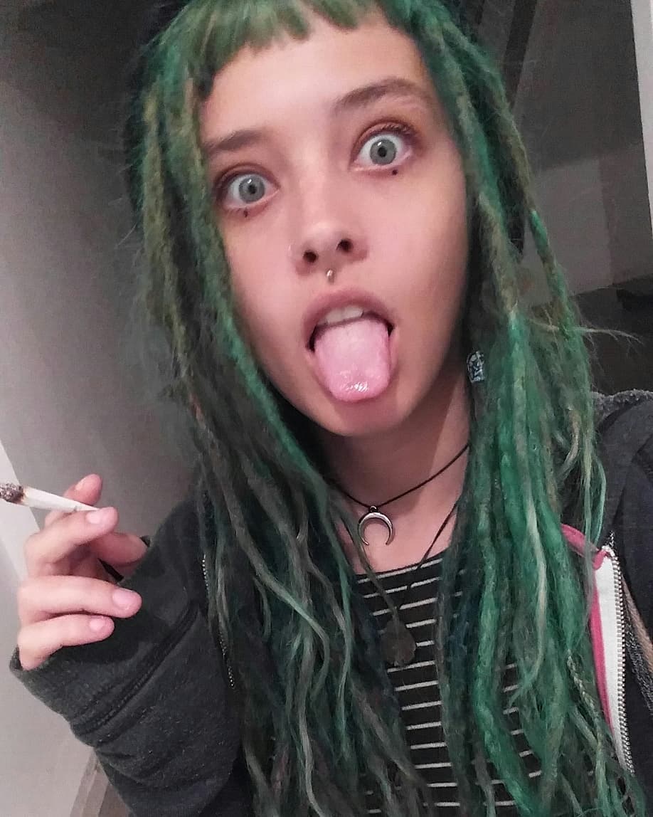 ronyida_ instagram image archive image