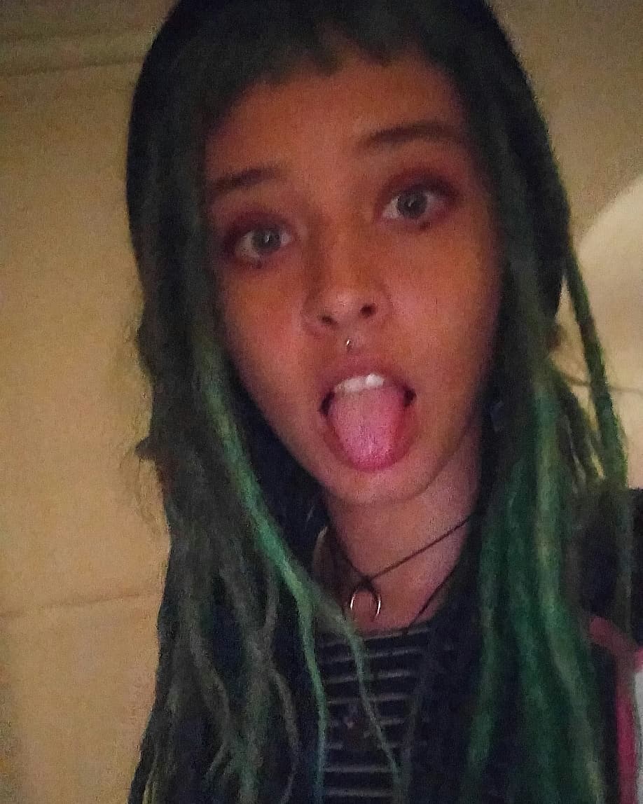 ronyida_ instagram image archive image