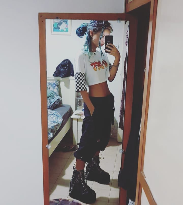 ronyida_ instagram image archive image