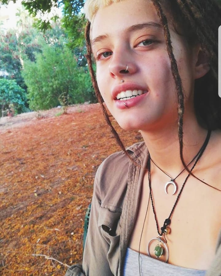 ronyida_ instagram image archive image